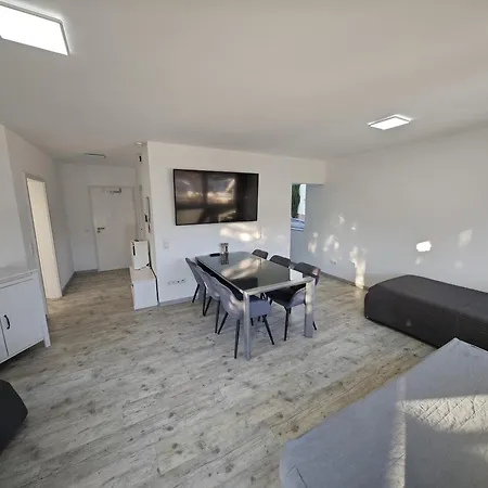 N824 Apartments Waldbronn וואלדברון