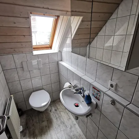 N824 Apartments Waldbronn דירה *